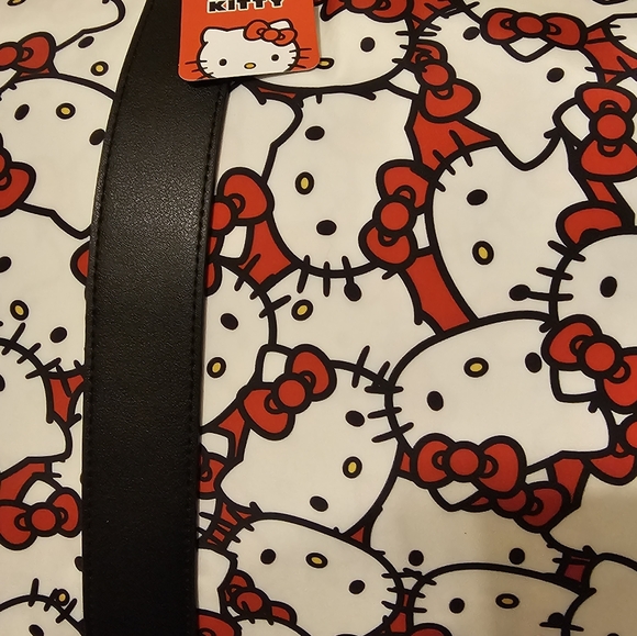 COPY - Hello Kitty Rolling Duffle Bag Travel Luggage With Wheels And Pull Handle - Picture 9 of 11